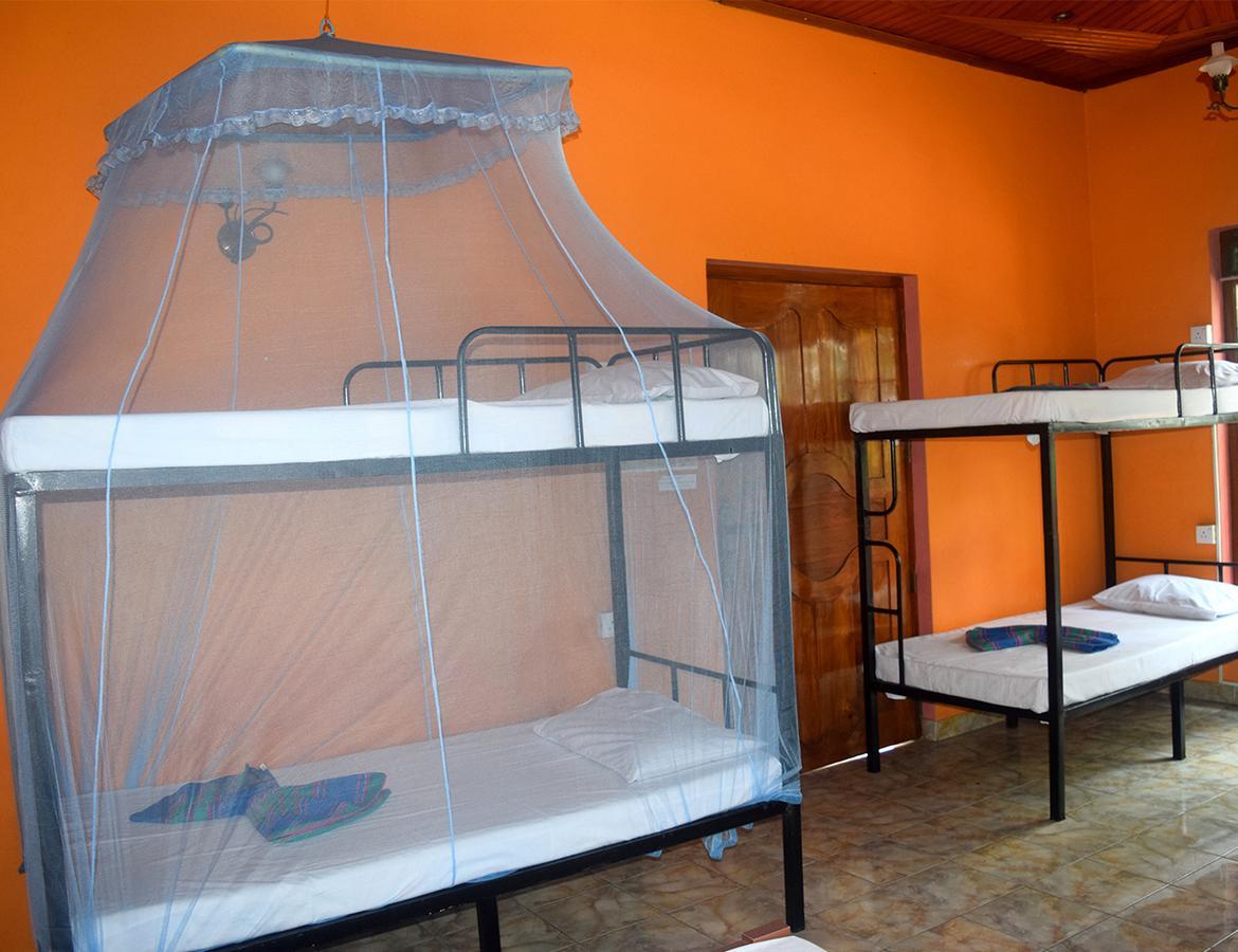 Sun Rise Hostel Negombo Exterior foto