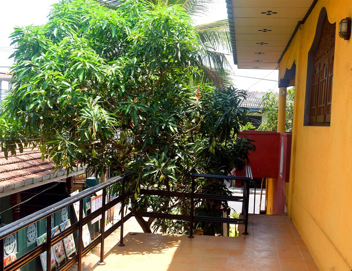 Sun Rise Hostel Negombo Exterior foto