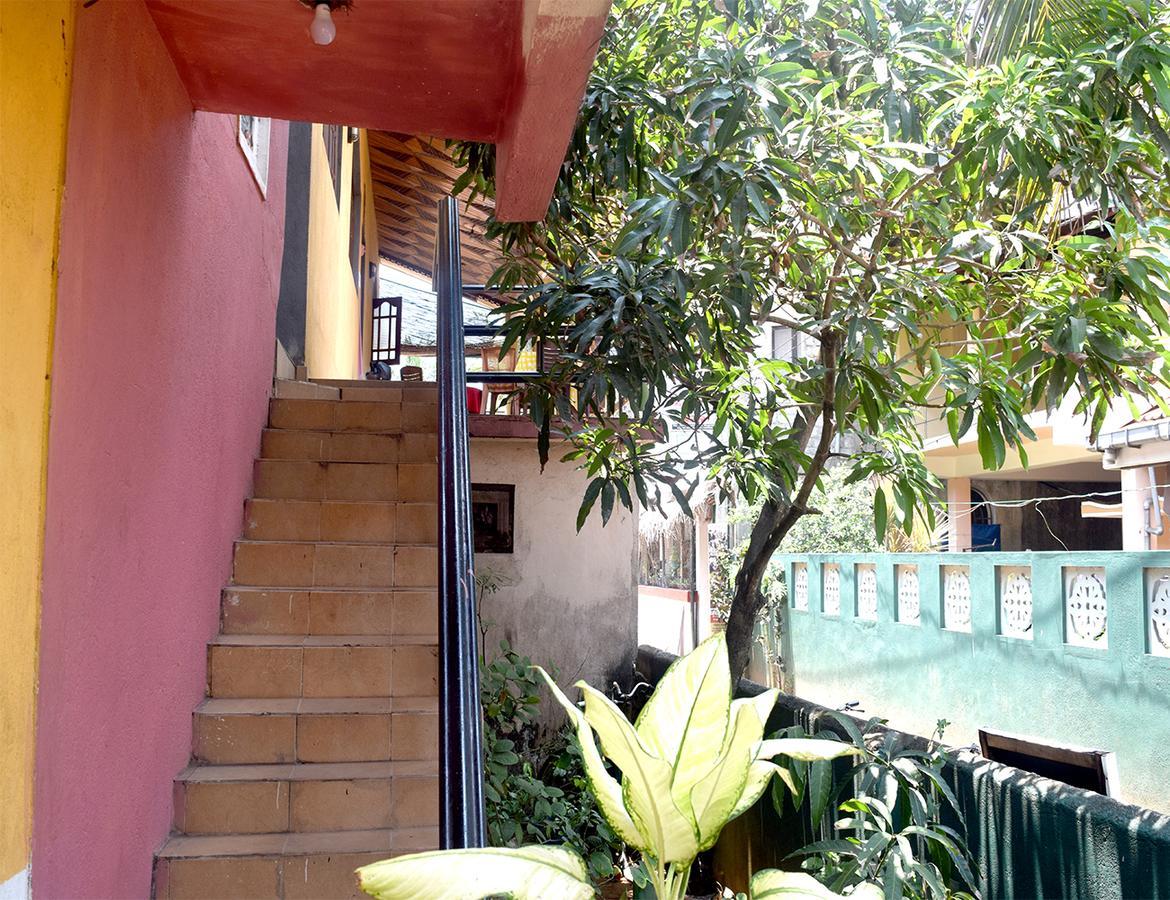 Sun Rise Hostel Negombo Exterior foto